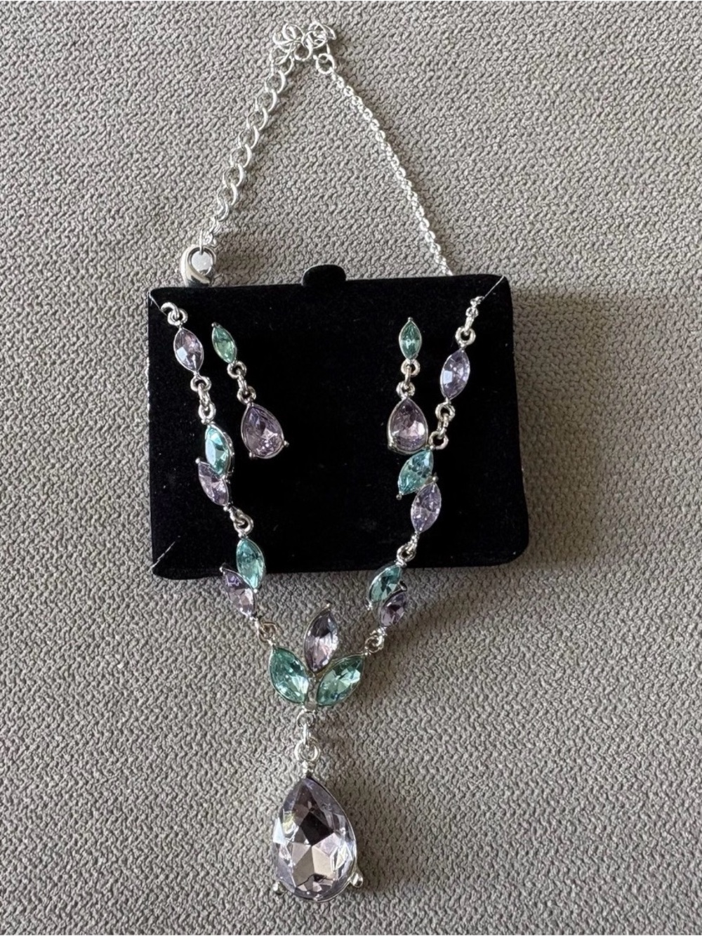 Silver Tone Purple & Green Crystal Rhinestone Necklace Earrings Set Teardrop